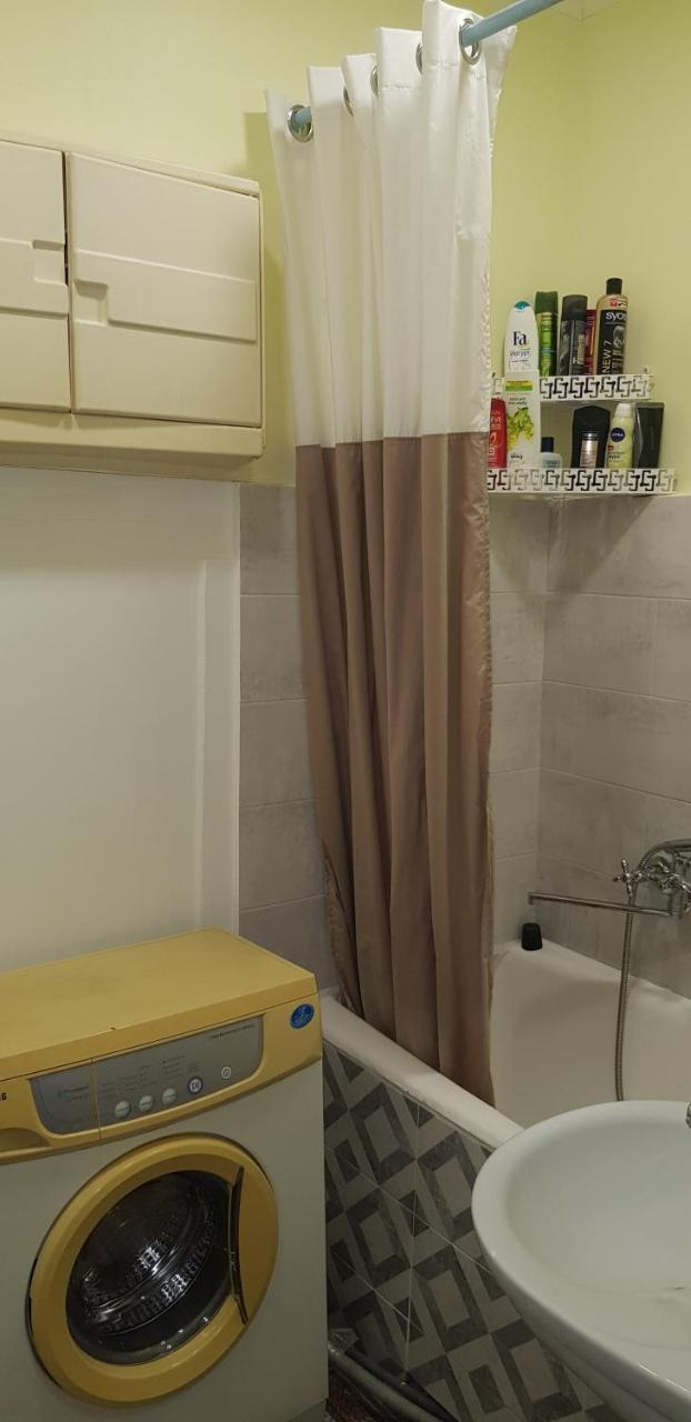 Room In Apartment Kirova 1 민스크 외부 사진